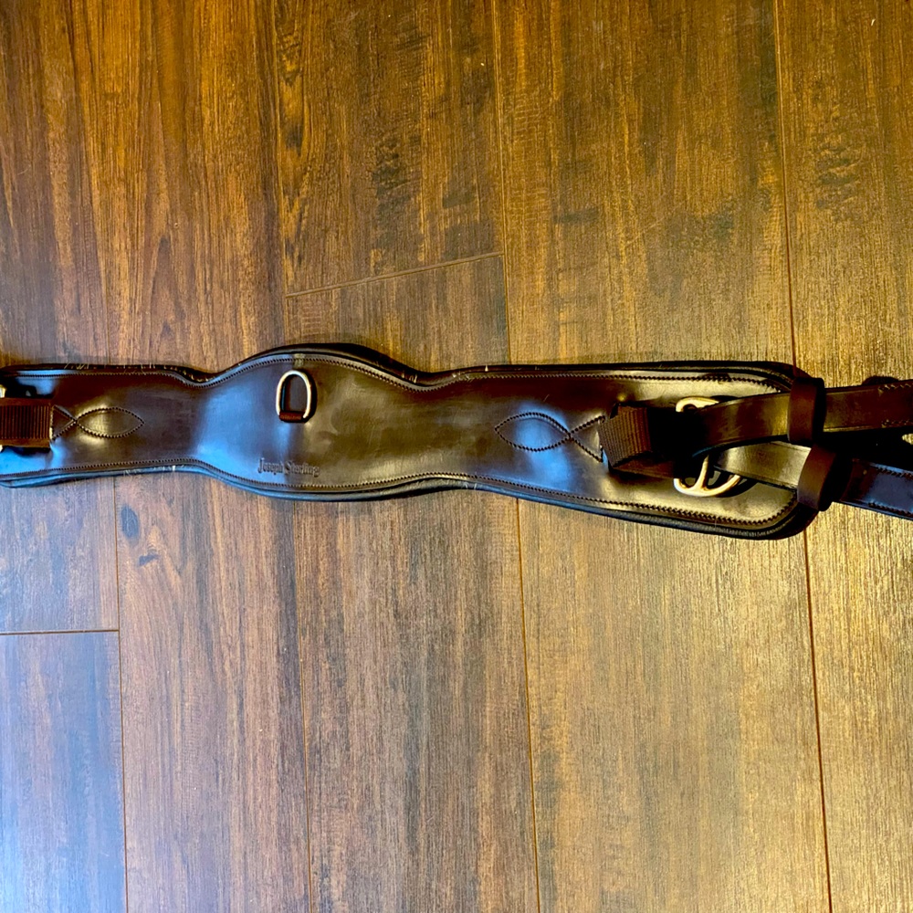 Joseph Sterling millennium 3000 contour shaped girth